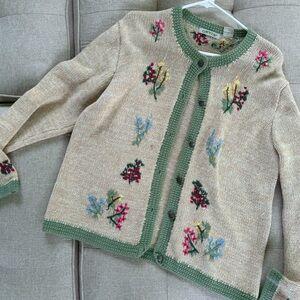 The cutest flower sweater jacket